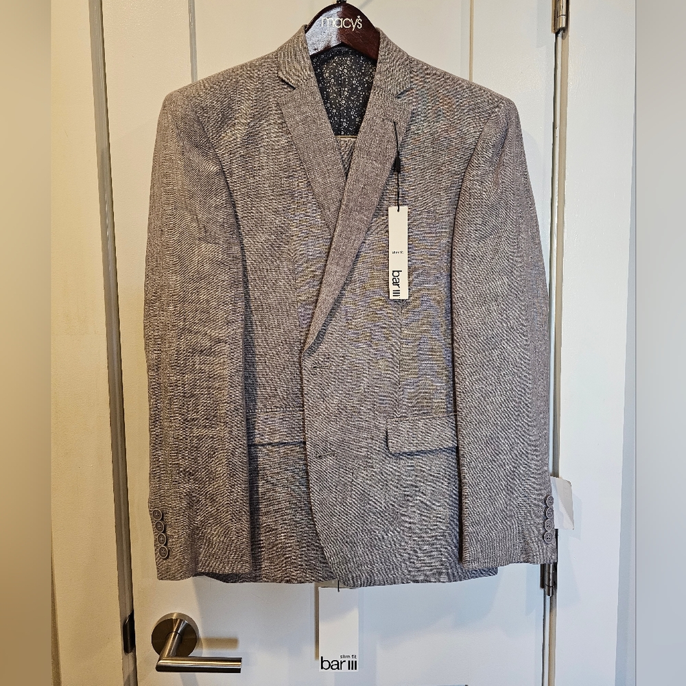 Bar III Men's Grey Linen Suit, Size 38S